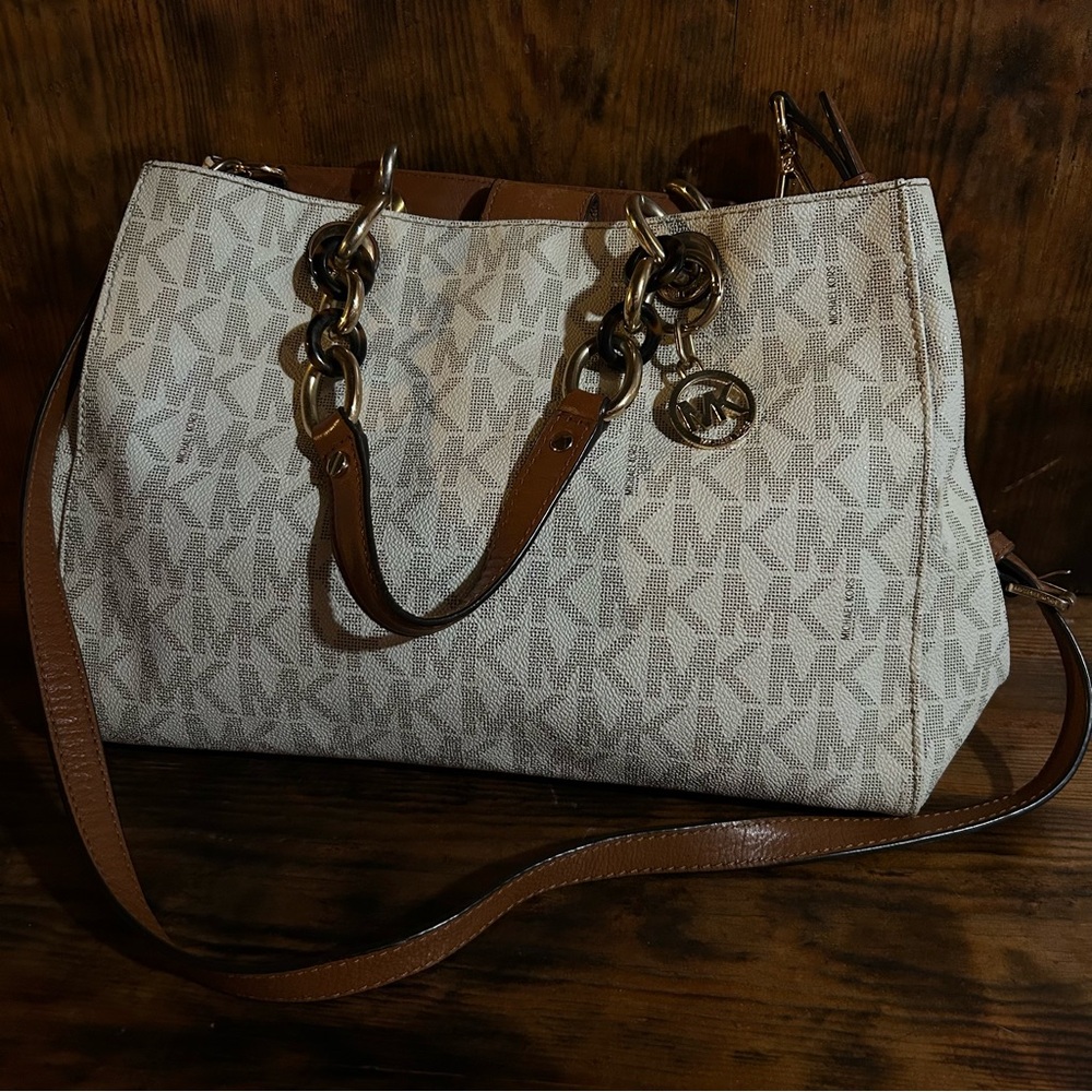 Michael Kors Tan and Cream Shoulder Bag
